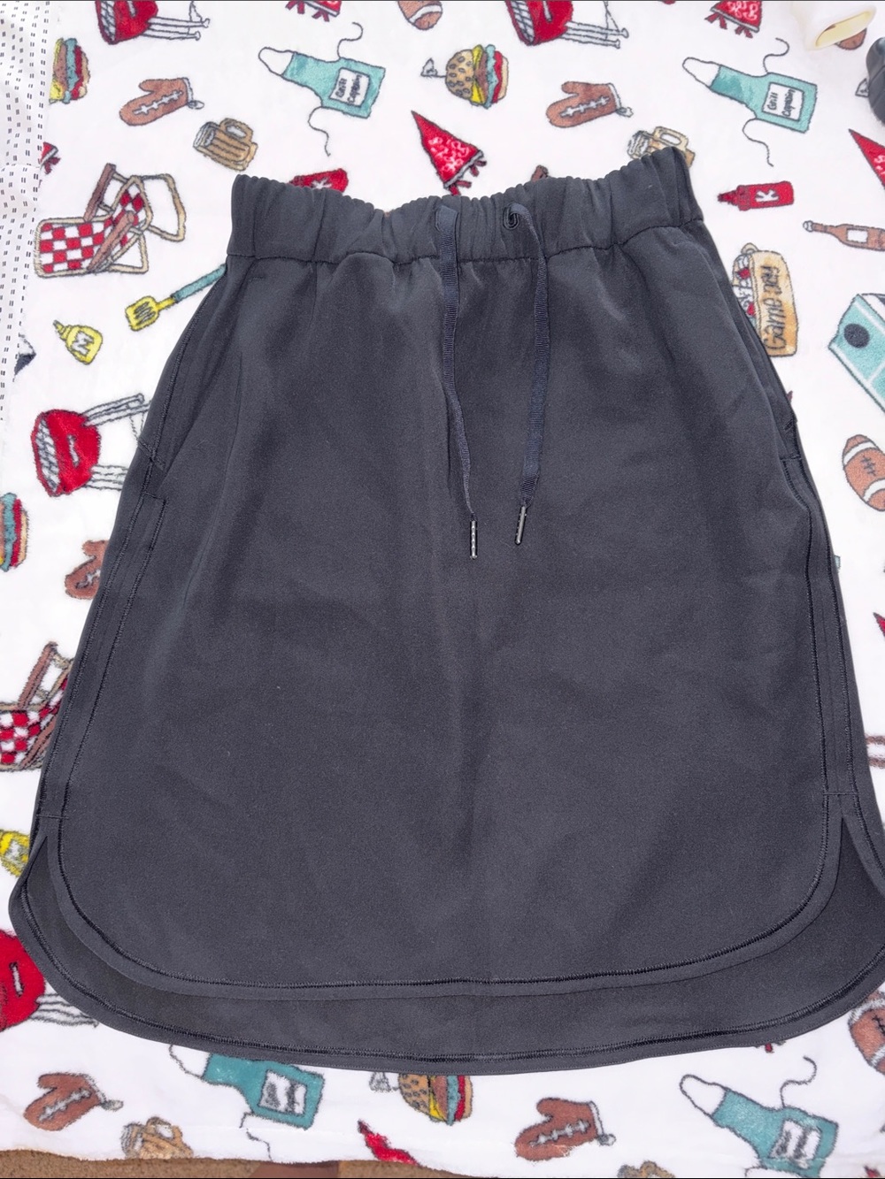 Lululemon Drawstring Casual Skirt - Black